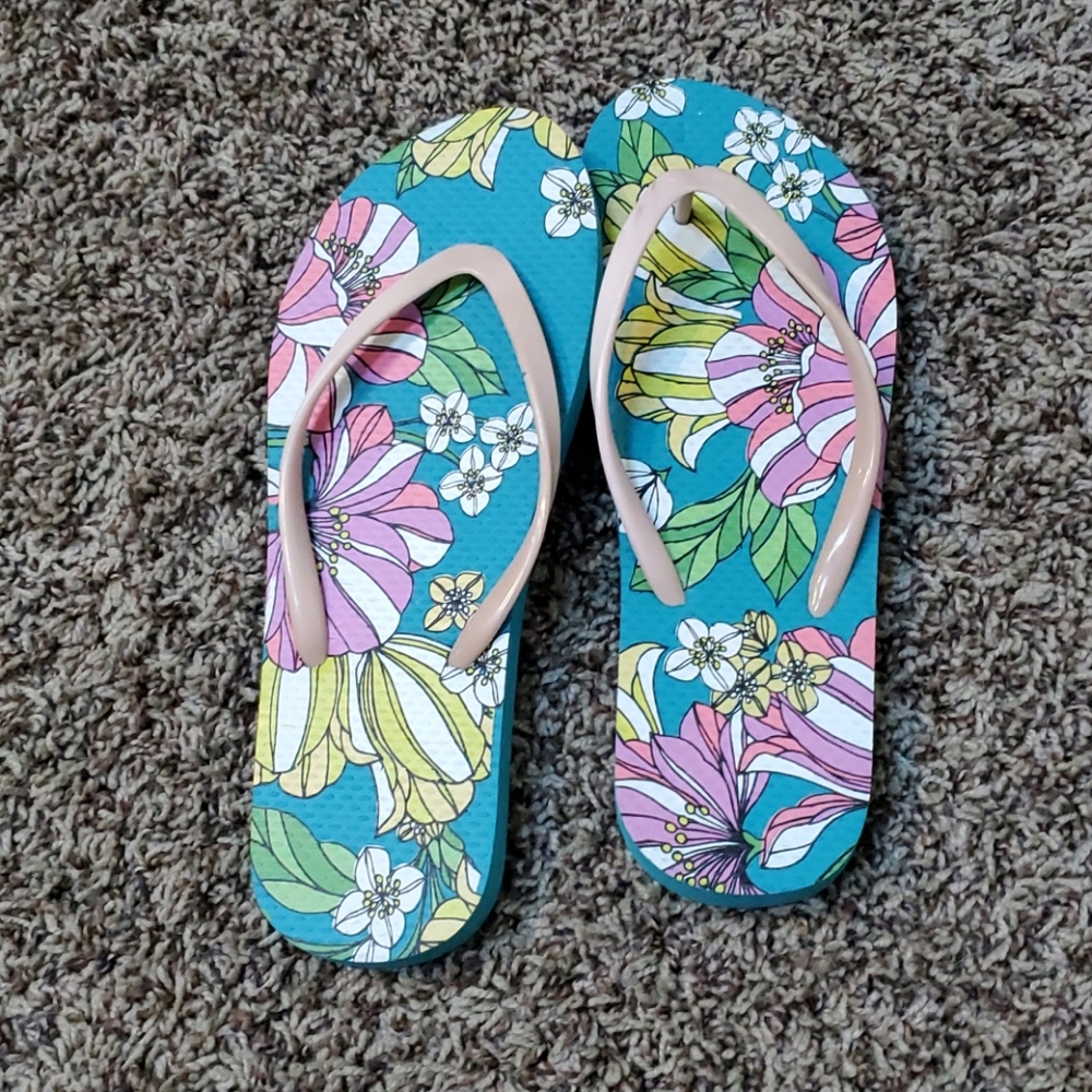 Floral Pattern old navy  Flip flops
